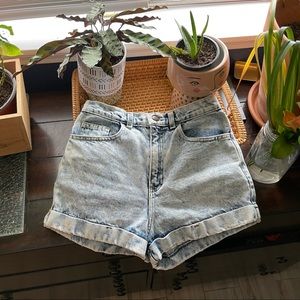 American 🇺🇸 Apparel mom Jean shorts